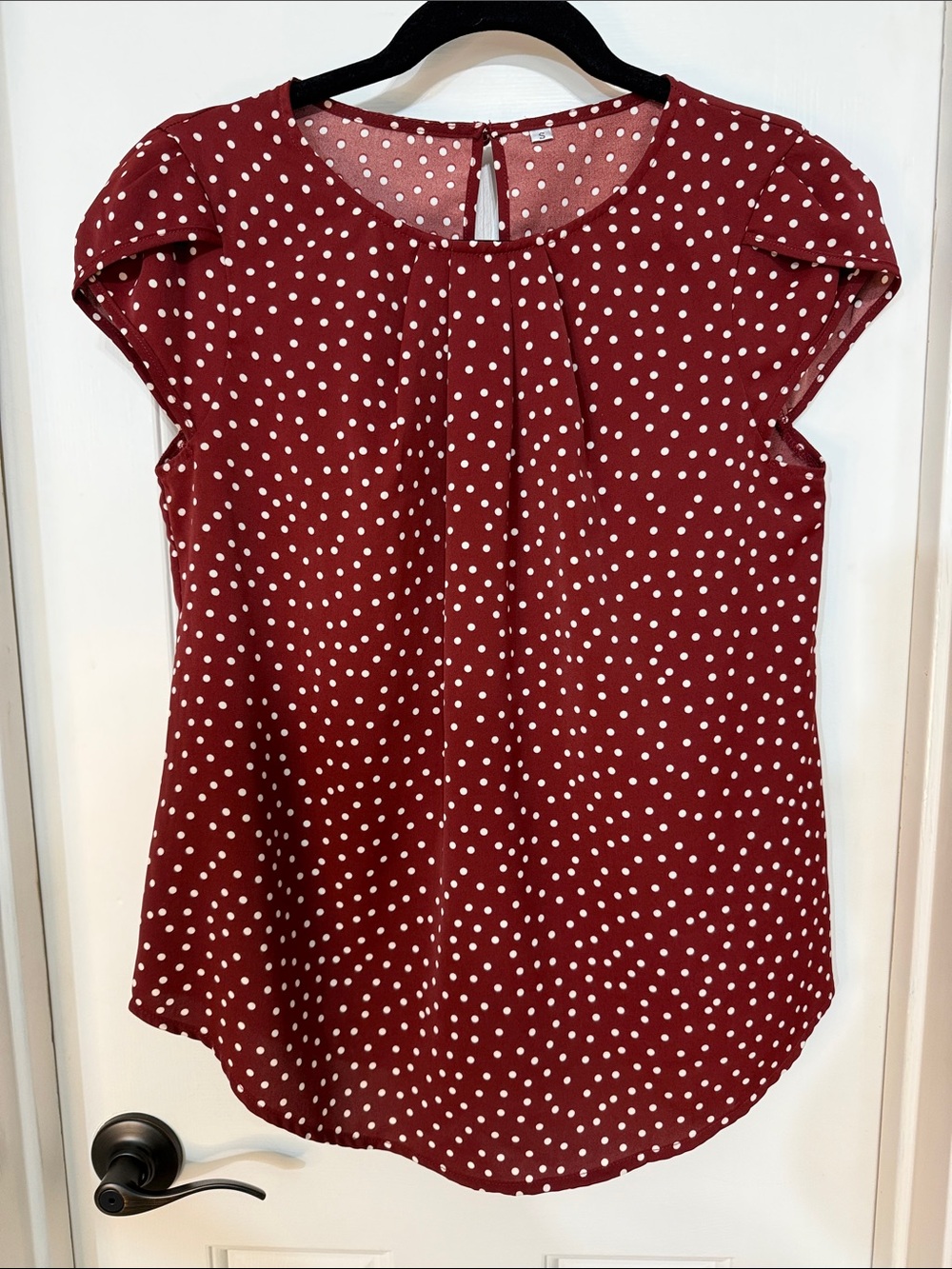 Polka Dot Cap Sleeve Blouse in Burgundy